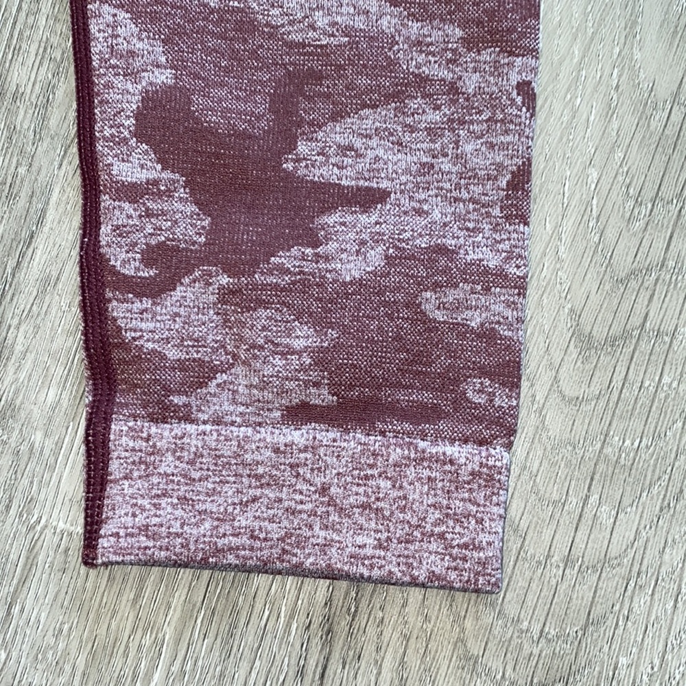 Gymshark Camo Seamless Leggings - Picture 3 of 5